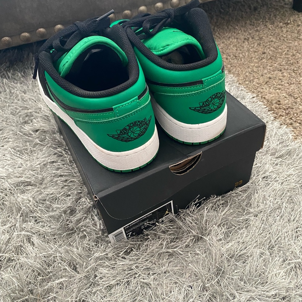 Jordan 1 - Picture 3 of 5